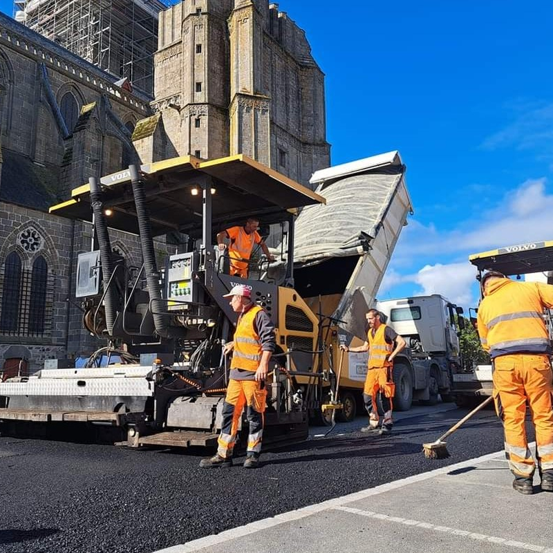Potin Tp Travaux Publics A Baguer Pican 35 PASTILLE ENROBE DE VOIRIE